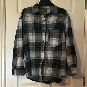 Wild Fable Black and Gray Flannel with Pockets